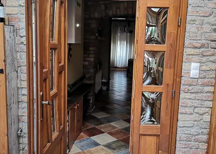 Apartament Fortuna Vendeghaz Erkelyes Lakosztaly Kiskunhalas